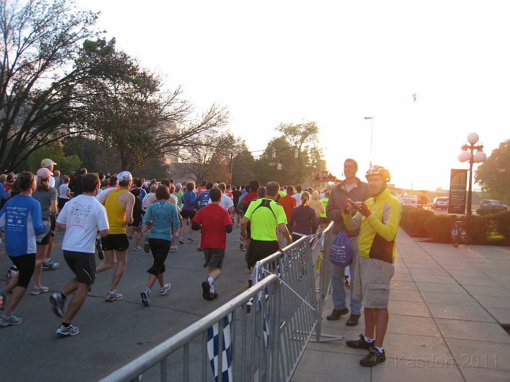 Fort4Fitness 2011 018.JPG - The 2011 Fort Wayne Indiana "Fort 4 Fitness" Half Marathon. September 24, 2011. My first time here, the fourth running of the race.